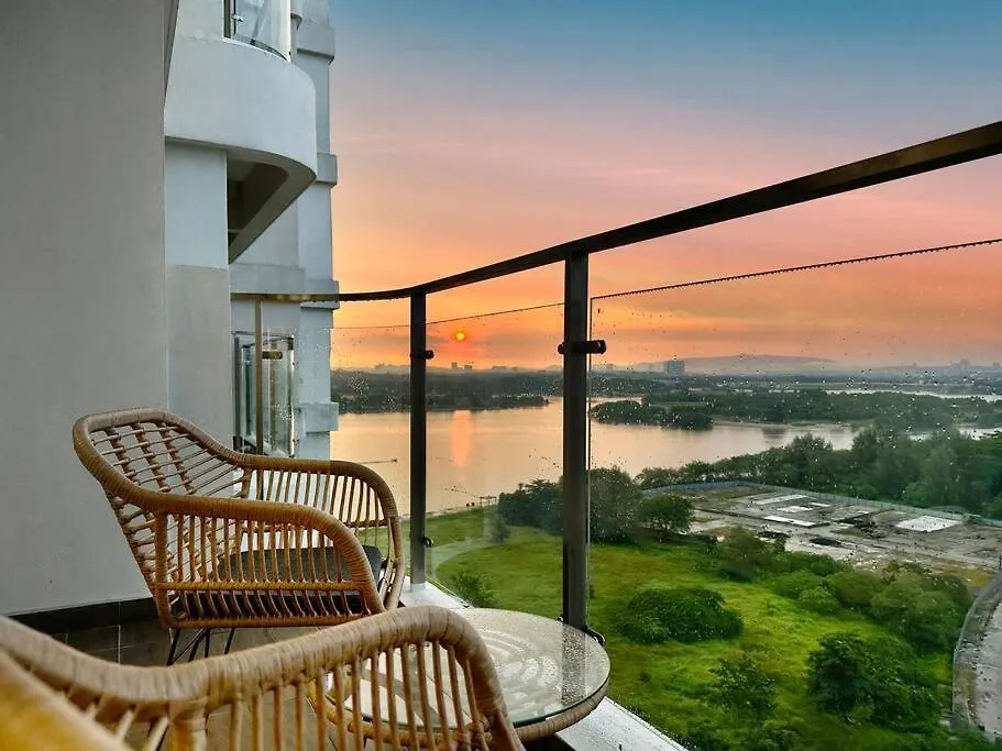 Seaview Sunset 3Br Suite Insstyle Dangabay Nearciq Johor Bahru 0*,  Malásia